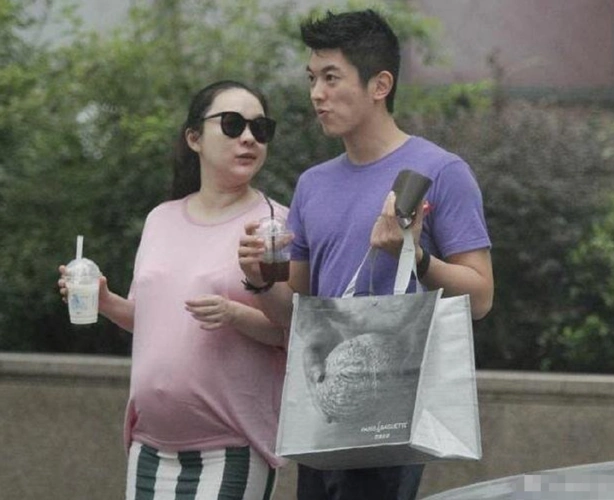 有种怀孕叫唐嫣肚子,求你别晒全身照了,这孕肚看一眼马上羡慕了