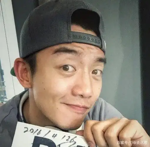 恭喜!"跑男"郑恺突然晒结婚照 官宣迎娶女星苗苗:我们结婚啦