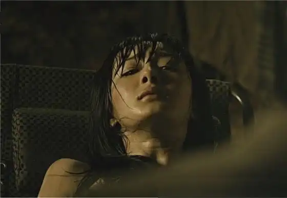 杨幂牺牲最大的一部电影整个屏幕充满大长腿网友完全顶不住