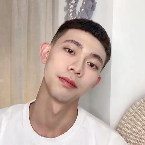 试试这6款清爽短发,适合春夏剪