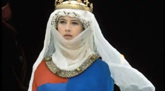 欧洲中世纪暗黑史女人的初夜权贵族领主们行使的荒诞权力