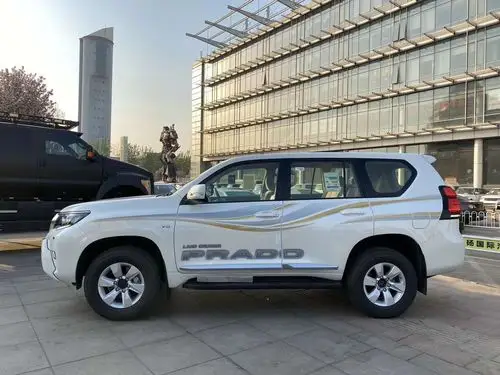 2020款丰田霸道4000行情巅峰让利出色驾驭