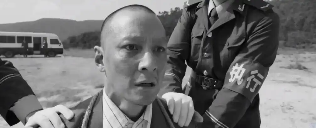 半生都在甩掉帅哥标签的吴彦祖,终于因"老""丑"上了热搜