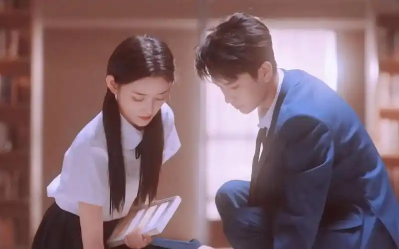 【敖子逸×蒋依依】尝试用偶一天的bgm打开逸依不舍cp!