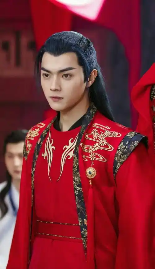 十大龙须刘海:任嘉伦气质碾压李现,罗云熙和许凯就是为古装而生_造型