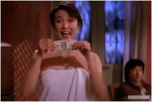 《飞鹰计划》:一部让郑裕玲失声痛哭,剥去成龙导演职位的电影