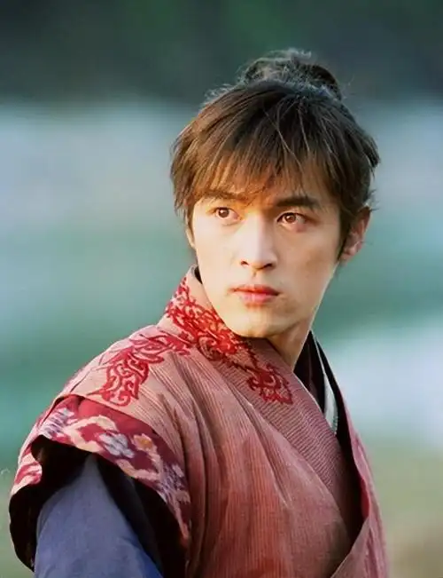 纪实演员胡歌我这辈子最正确的决定是分手之后娶自己的经纪人