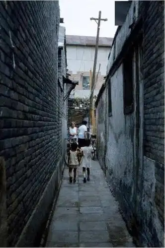 这一摞珍藏的老照片不知是多少人逝去的儿时回忆