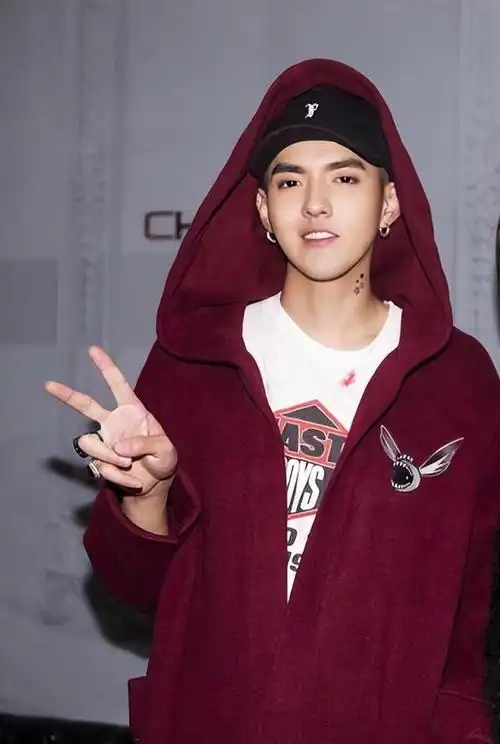 2022年11月25日上午,北京市朝阳区人民法院一审公开宣判被告人吴亦凡