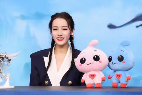 迪丽热巴 - 堆糖,美图壁纸兴趣社区