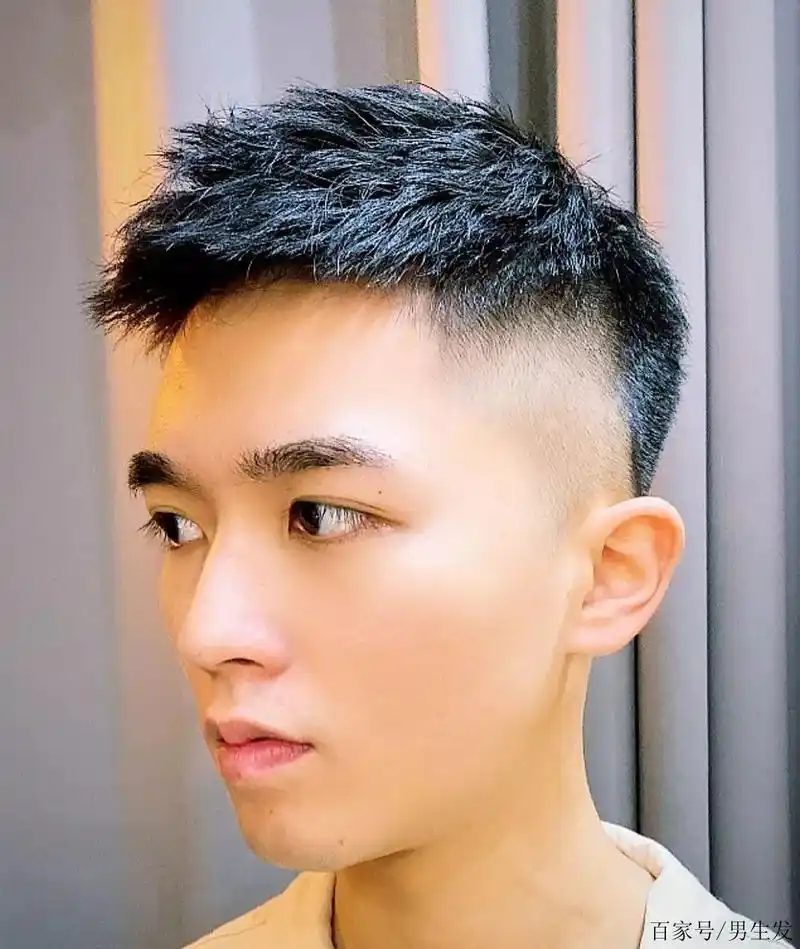 男生"两边铲"发型还有3种剪法?适合你的帅气发型,帮你挑好了