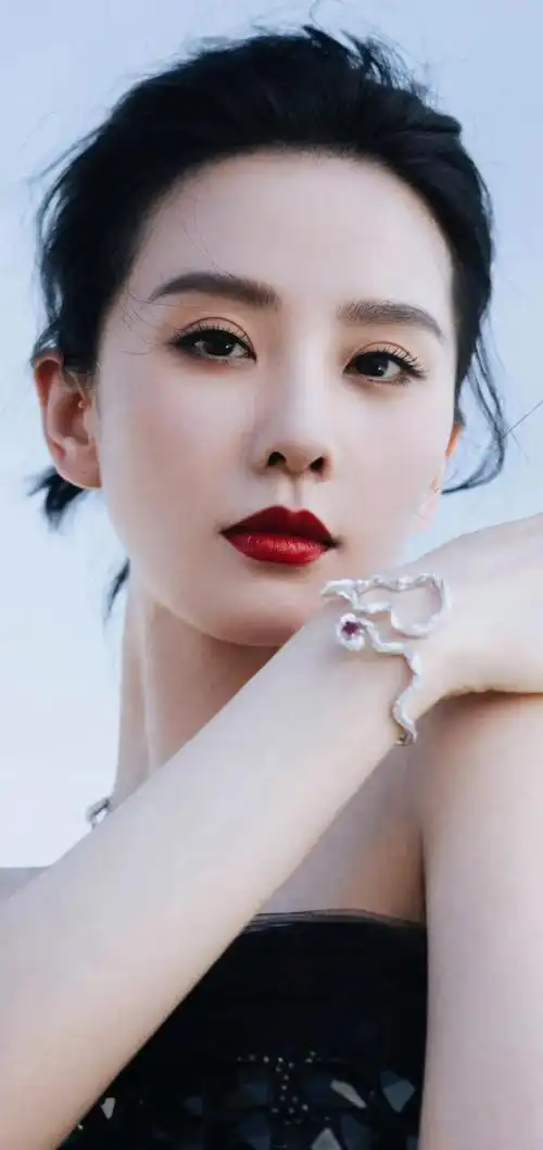 刘诗诗这个颜值太美了吧_网易订阅