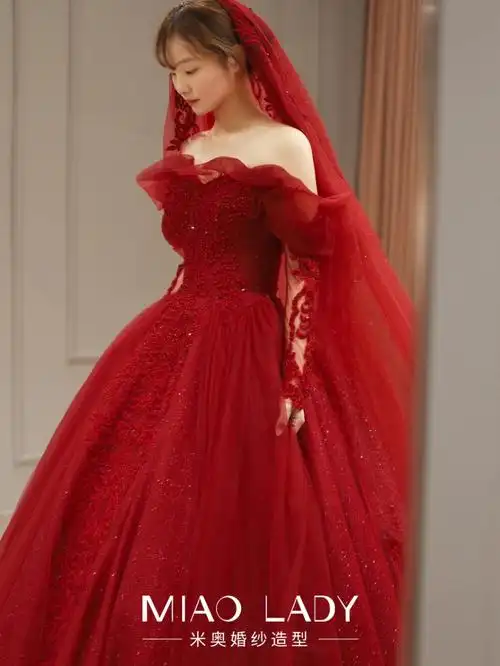 千挑万选的红色婚纱果然太太太好看了吧