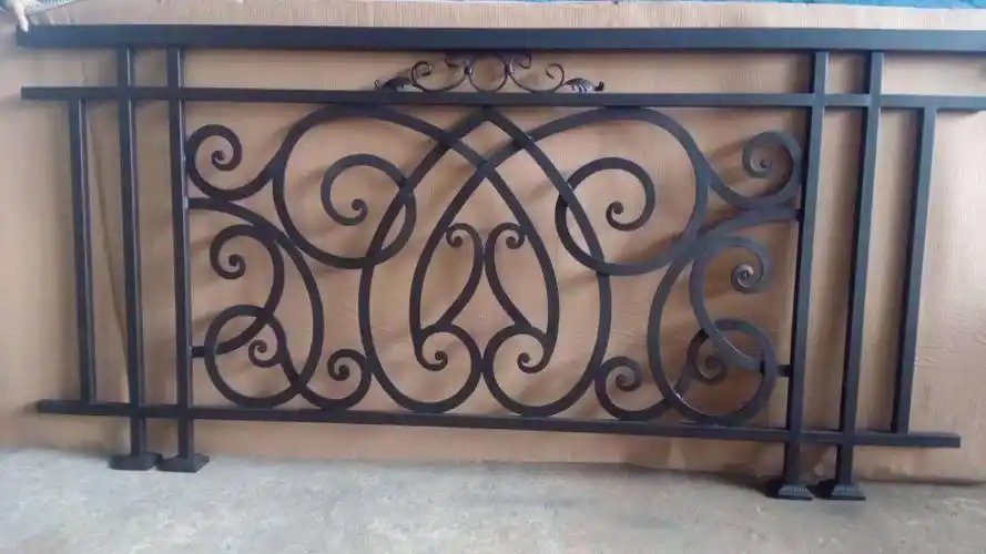 厂家直销/订制铁艺大门精品/大门/栏杆等铁艺精品a01