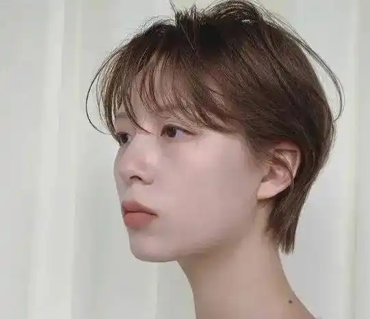 清爽有型的超短发发型推荐, 时尚干练又显气质_刘海_女生_修剪