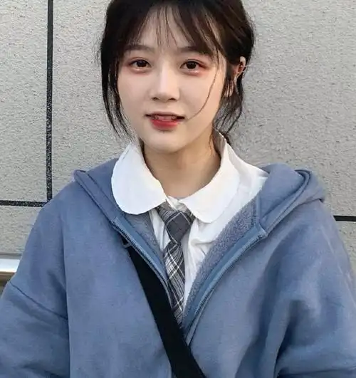 qq可爱女生头像呆萌清新 做个木偶人忘记爱和痛