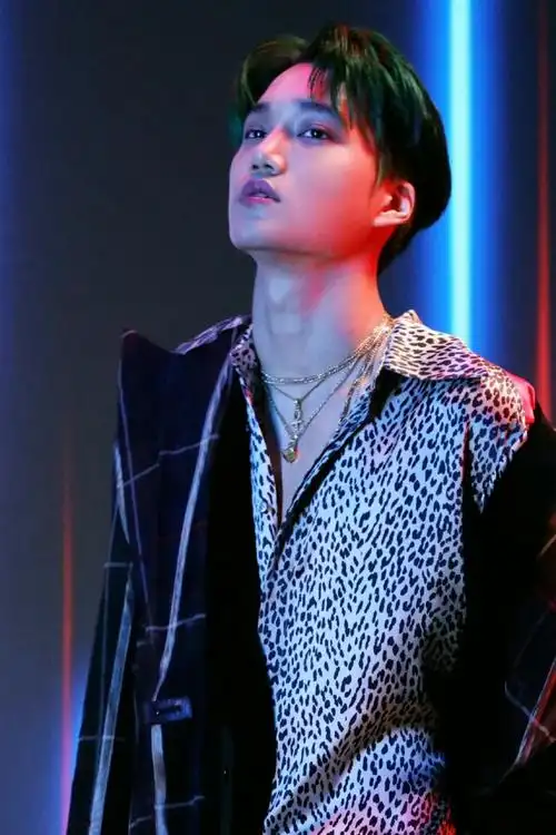 金钟仁美貌暴击-娱乐视频-搜狐视频