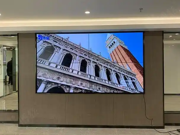 博慈55寸液晶拼接屏进驻上海徐汇古玩城展示区