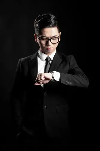 男士写真丨职业形象照拍摄姿势技巧