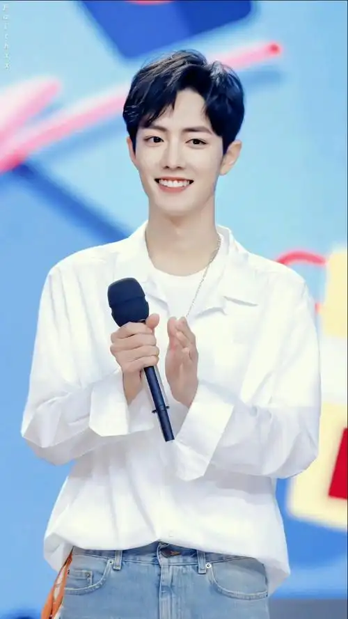 好样青年#肖战笑起来的样子真好看