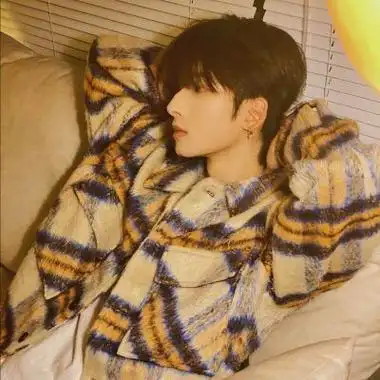 最火爆的网图男生帅气图片优质男生精选高冷微信头像大全