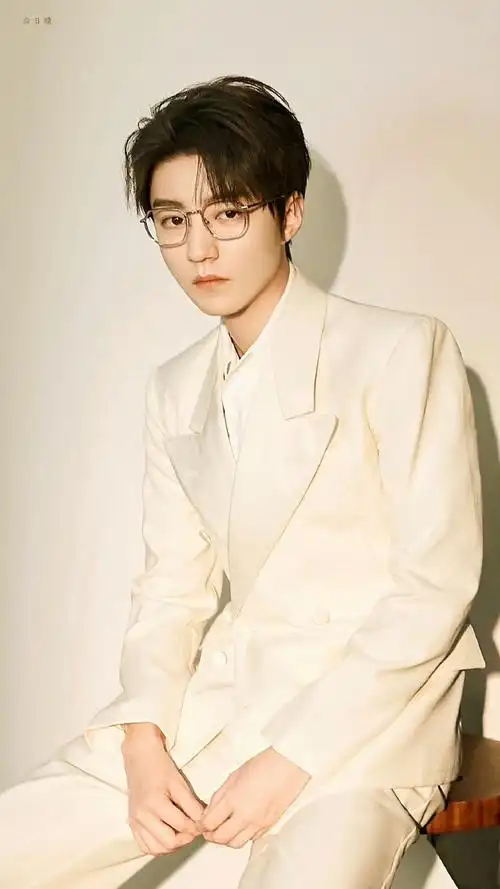 王俊凯的存在即是偶像剧@tfboys-王俊凯