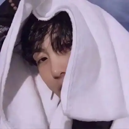 一人一半情侣头像图真人