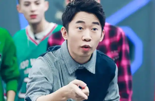 "阳敌"再上热搜,杨迪再次霸占热搜前二,网友:人红是非多