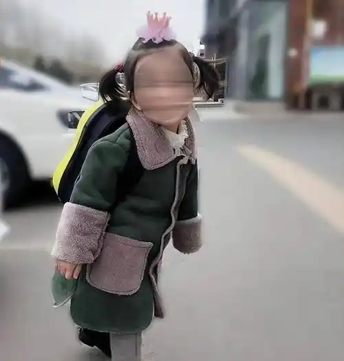 最重要的是,娱乐记者透露了刘宇宁与照片中女子结婚的时间线.