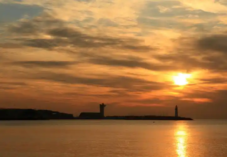 日出奥帆基地情人坝