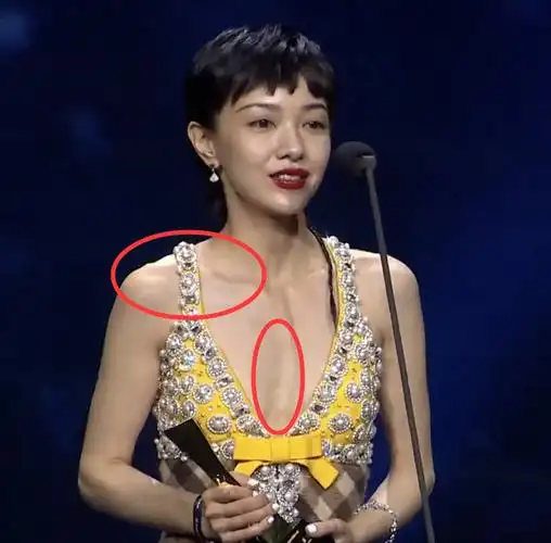 皮包骨,排骨胸,这些明星瘦成了一道"闪电",畸形审美何时休