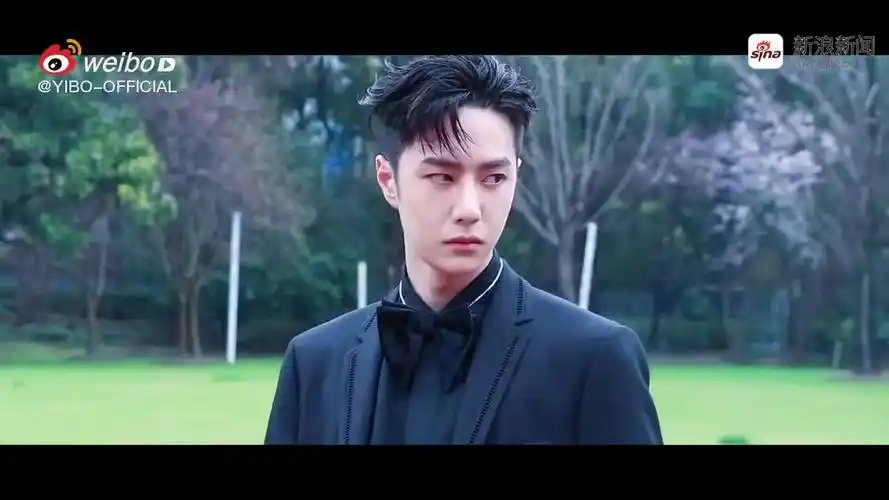 独特里独特的王一博一个笑容都能治愈心情一整天