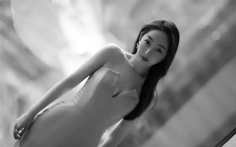 蒋梦婕优雅质感性感图片桌面壁纸