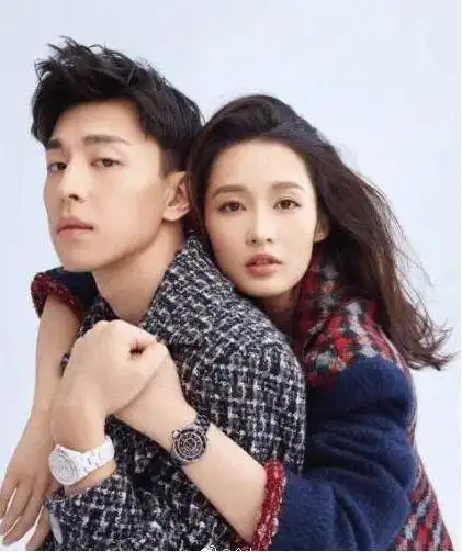 卓伟大爆料,坐等李沁邓伦官宣恋情,男方绅士沉默,女方巧妙回应