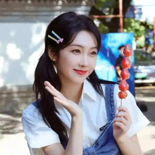 (1990年)李一桐(1990年)李沁(1990年)金晨(1990年)谭松韵(1990年)