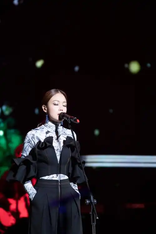 2023容祖儿香港演唱会(7月25日-8月4日)门票价格,订票网址