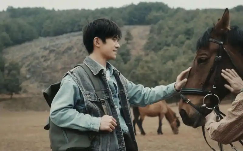 易烊千玺的春日行程大公开