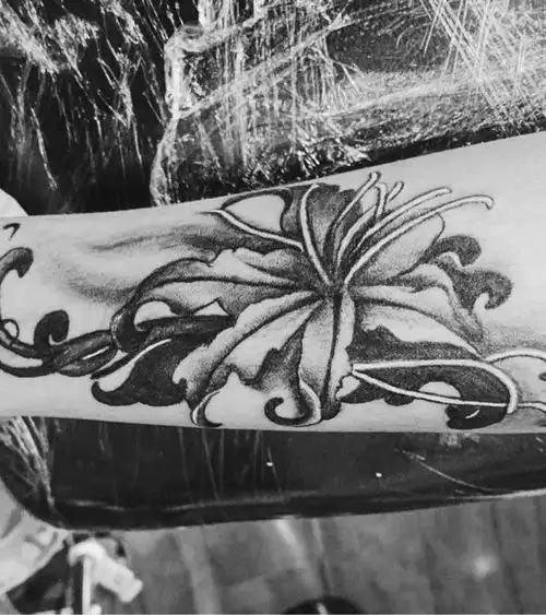 彼岸花黑白_纹身图案手稿图片_颖颖的纹身作品集