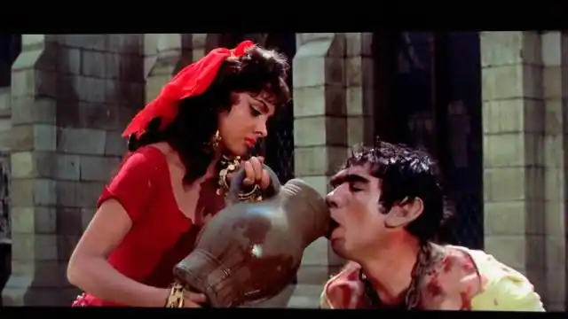 1956年,法国电影《巴黎圣母院》片段.