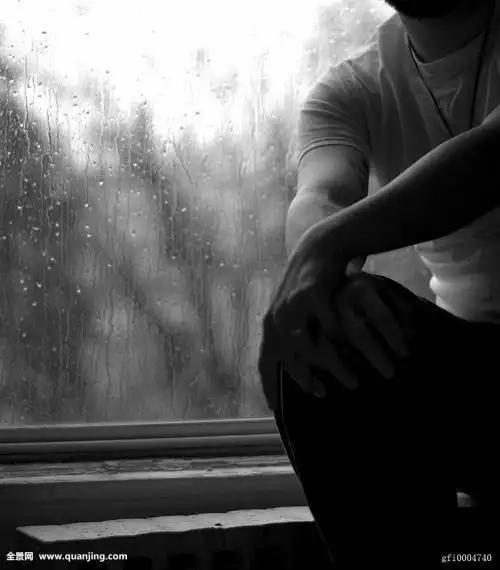 伤感男人抽烟背影头像图片带字图片_头像图片_扣扣乐园