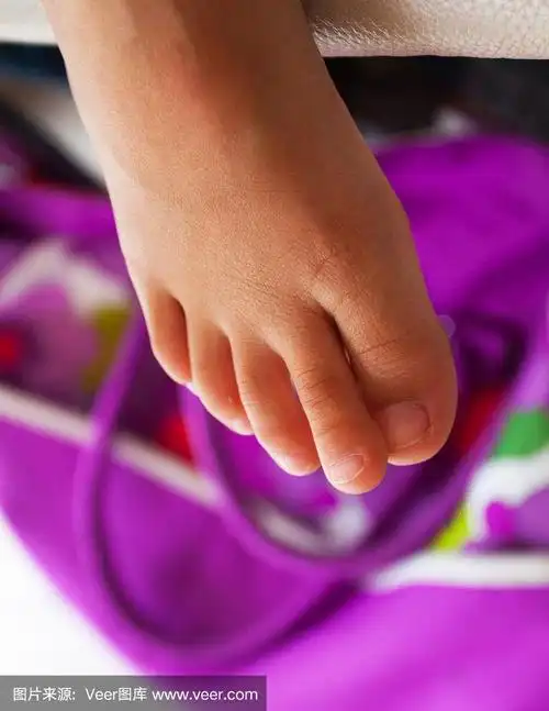 泰国小女孩的脚