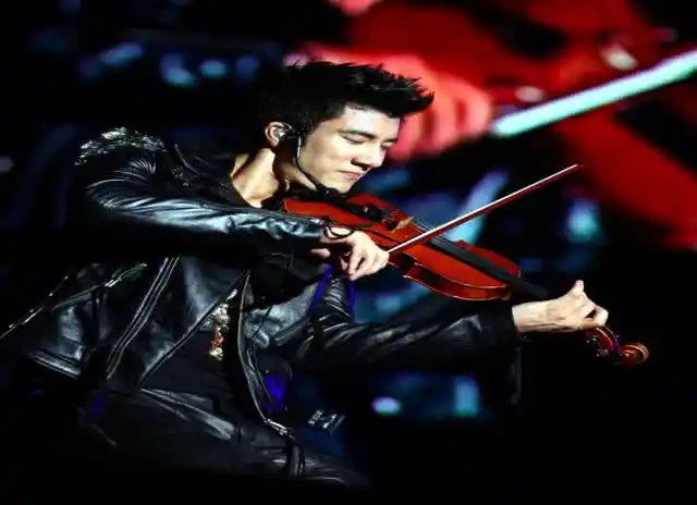 周杰伦王力宏轮换中国好声音导师,音乐界的两大天王,期待王力宏