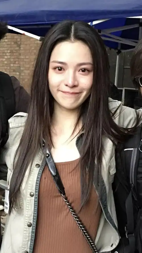 钟楚曦旧照曝光"被整容"?但她的高级感可不是整出来的!