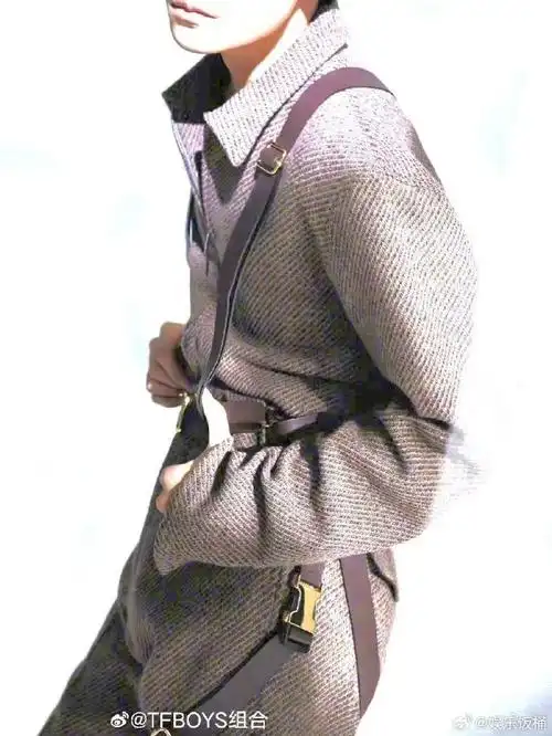 易烊千玺正面照在哪里