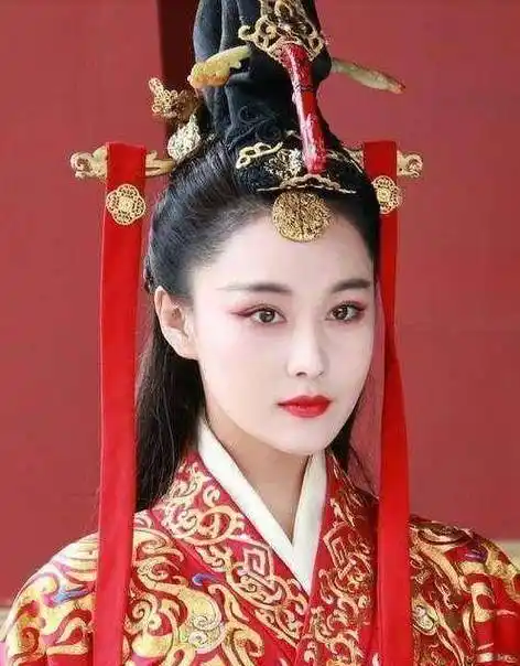 原创原创15位古装红衣女明星赵丽颖像巫婆热巴老气而她最惊艳妩媚