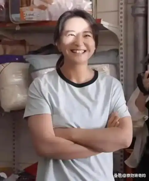 30亿票房引争议著名导演质问贾玲为何不舍弃部分收益做慈善