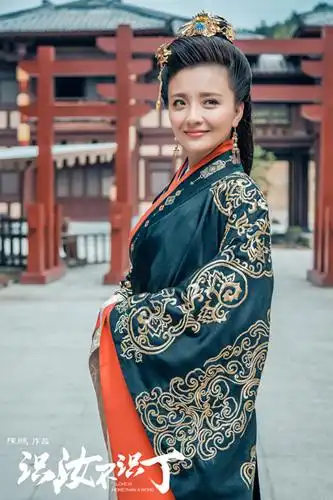 孙茜霸气"皇姐"剧照曝光 导演:比华妃还狠