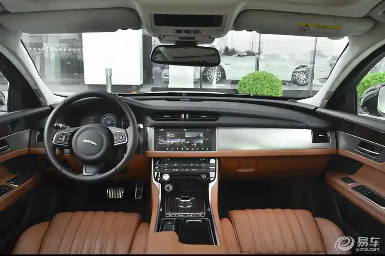 0t 340ps 奢华版内饰全景正拍汽车图片-汽车图片大全】-易车网