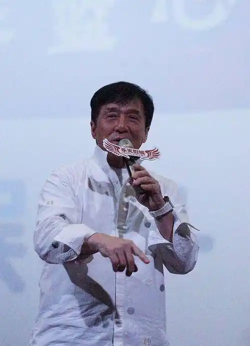 请元华拍戏,元华却拒绝,转身拍了一部低片酬的戏_周星驰_李小龙_功夫