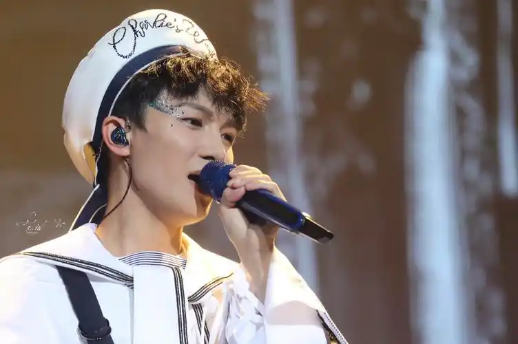 artist0929_周深个站